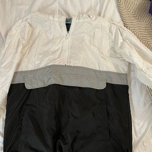 Quarter zip wind breaker